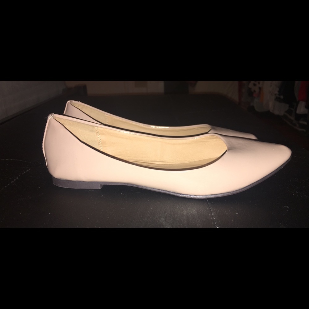 Nude Flats